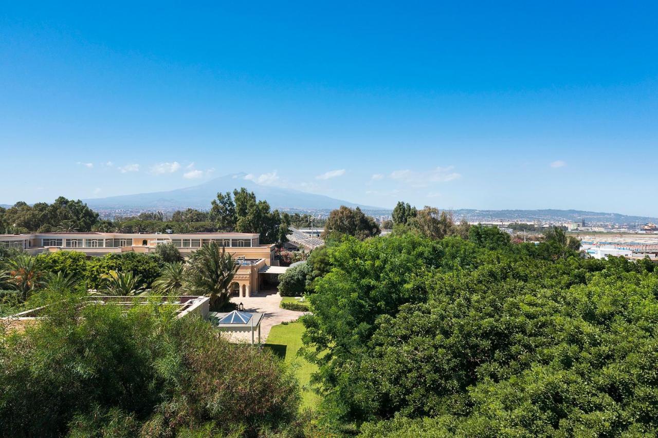 Romano Palace Luxury Hotel Catania Luaran gambar View of the campus from the top of the Campanile
