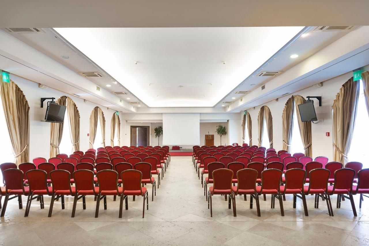 Romano Palace Luxury Hotel Catania Luaran gambar The main conference hall